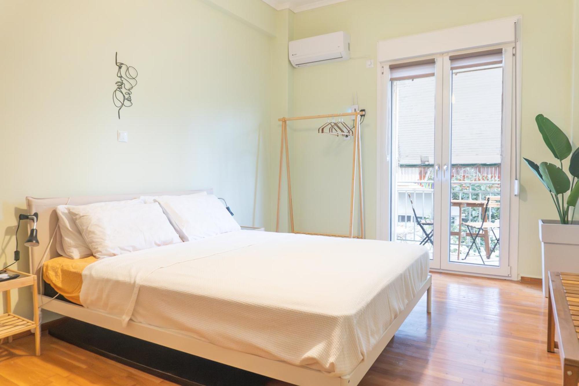 Apartment 100 Steps Metro Kato Patisia Cozy In *